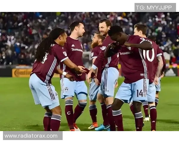 皇家盐湖城与洛杉矶FC历史交锋记录分析与战绩回顾