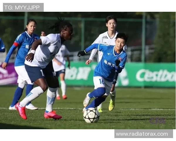 荷兰U17女足迎战瑞典U17女足力争晋级决赛的精彩对决