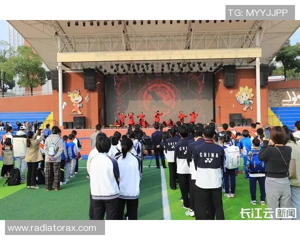 参赛人数翻倍!2025“华宜杯”第二届武汉市中小学生羽毛球联赛炽热开赛 参赛人数翻倍!2025“华宜杯”第二届武汉市中小学生羽毛球联赛炽热开赛